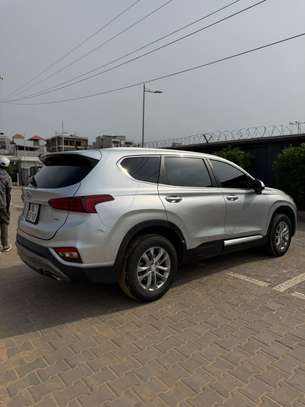 Hyundai Santafe 2020 image 9