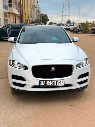JAGUAR F-PACE 20d 2017 image 14