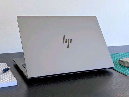 hp Zbook Studio OLED 16' G11 image 3