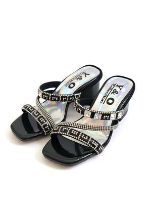 Chaussures enfent 4 ans image 2