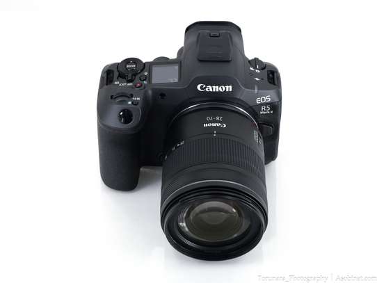 Canon EOS R5 Mark ii 28-70 f2.8 image 2