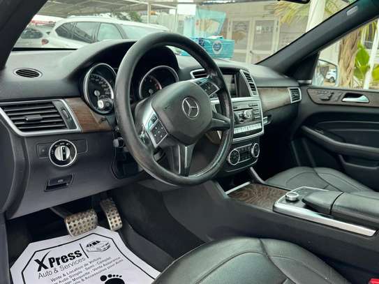 Mercedes Benz class ML 350 image 11