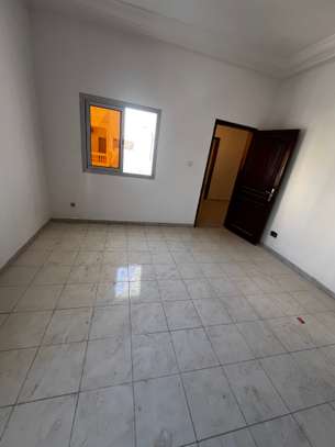 Jolie villa F6 à louer à Ngor Almadies image 4