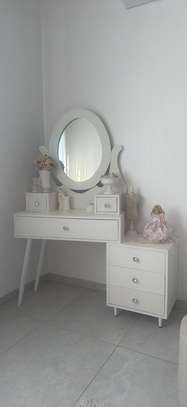 Coiffeuse blanche image 3