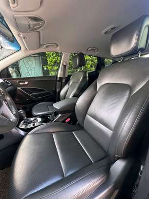 Hyundai Santa Fe 2018 image 2