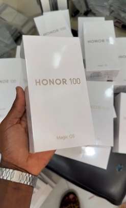 HONOR  100 5G 256GB RAM16 scellé image 2