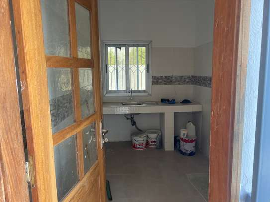 Maison à louer à Ndiakhirat HLM Corossol image 12