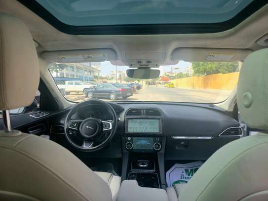 Jaguar F-Pace 2020 image 4