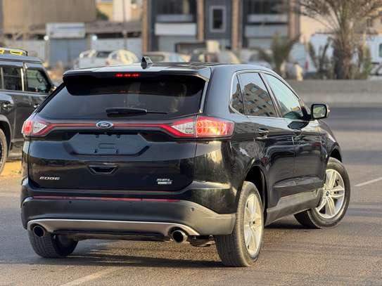 Ford Edge 2017 venant 4 cylindres 2.0 version 4x4 image 2