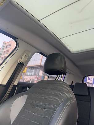 Peugeot 2008 2016 image 11