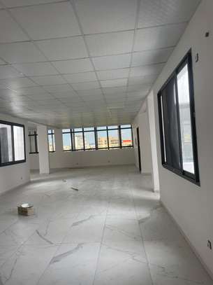Plateau de bureaux de 160m² sur la VDN image 6