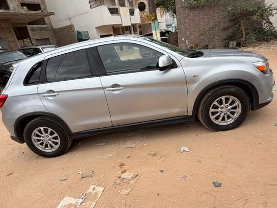 Mitsubishi RVR image 4