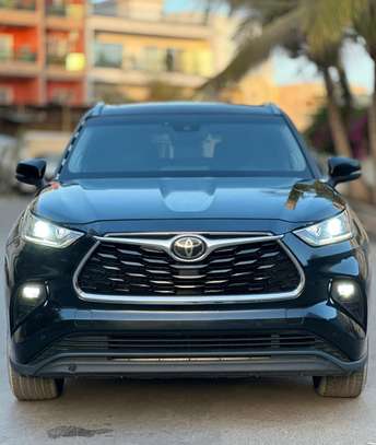 Toyota highlander 2021 image 2