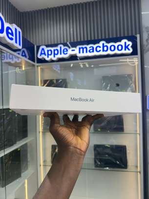 MacBook Air M5 (2026) Ram 24Go SSD 1To Scellé image 5