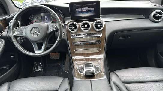 Mercedes Benz GLC 300 coupe image 8