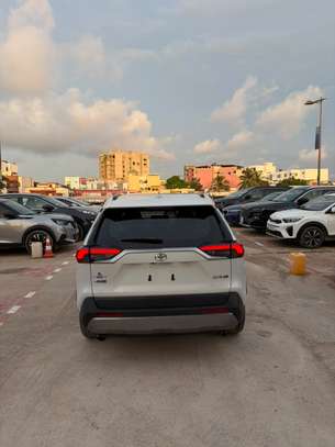 Rav 4 2020 image 12
