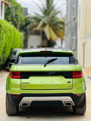 Range évoque année 2017 image 6