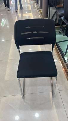 Chaise et fauteuil de bureau image 5