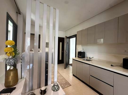 STUDIO MEUBLÉ A LOUER SACRÉ CŒUR image 8