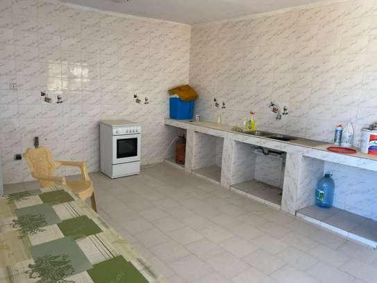 Magnifique villa Cité doudou basse Rufisque image 2