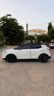 Ssang yong Tivoli 2016 image 4