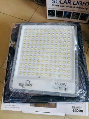 Lampe solaire 1800W - Star Track image 8