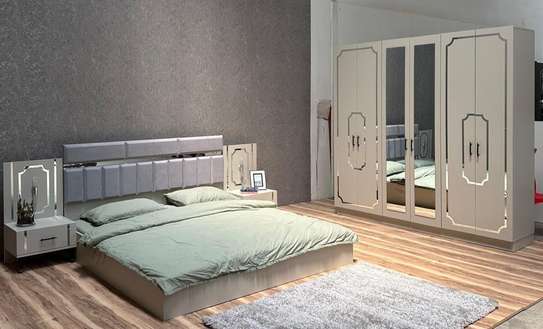 CHAMBRE A COUCHER ARMOIRE 6BATTANTS 5PIECES image 3