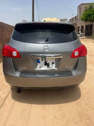 Nissan rogue image 3