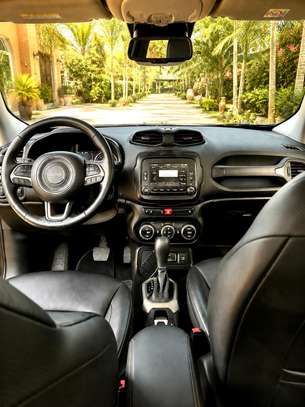 Jeep renegade image 4
