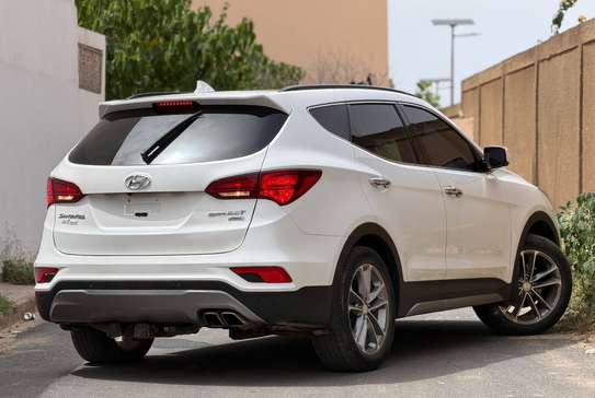 Hyundai santafe 2017 full pack image 12