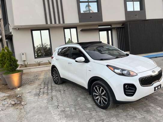 KIA SPORTAGE image 5