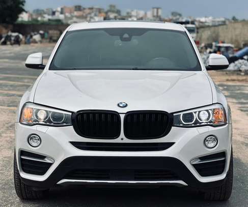 BMW x4 M 2018 image 2