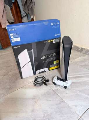 PS5  Slim FC26 avec Manette image 3
