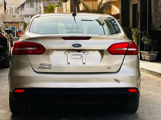 Ford focus  Année 2017 image 10