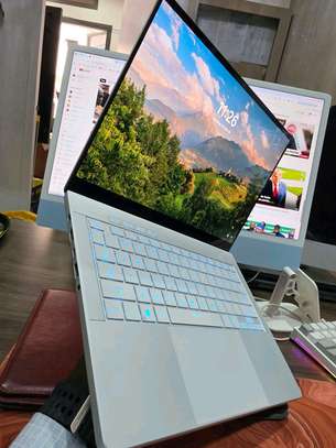 Asus ROG ZEPHYRUS image 5