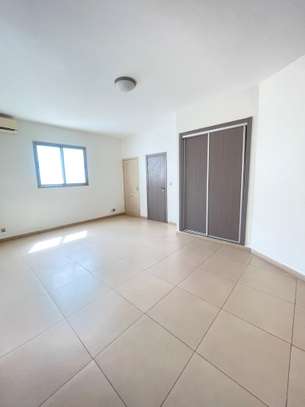 MERMOZ : Appartement à louer 3 chambres – Adja Louise image 4