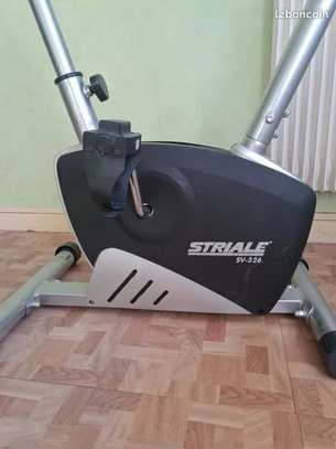 Vélo d'appartement magnétique Striale SV-326 (Care Fitness) image 3