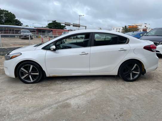 Kia Forte Berline Blanc Jantes Sport image 2