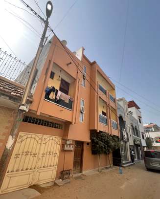 Magnifique villa à vendre sur OUEST FOIRE image 2