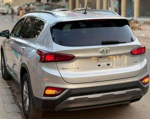 Hyundai santafe 2019 image 8