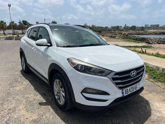 Hyundai Tucson 2017 SUV blanc spacieux polyvalent image 7