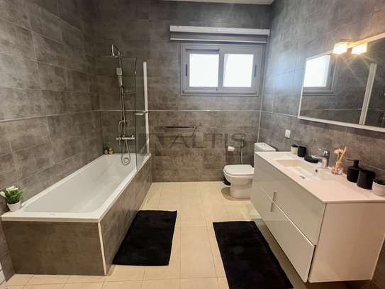 SUPERBE APPARTEMENT F4 MEUBLÉ  - RÉSIDENCE MANINO - MERMOZ image 8
