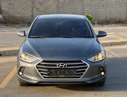 HYUNDAI AVANTE 2016 image 8