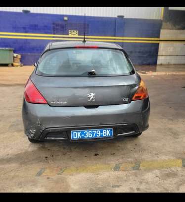 Peugeot 308 année 2011 image 4