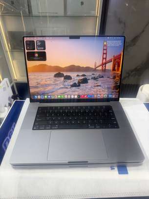 MacBook Pro M1 Max 16 Pouces Ram 64Go SSD 1To image 6