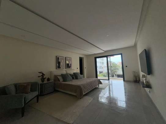 Appartement haut standing à vendre à Ouakam image 13