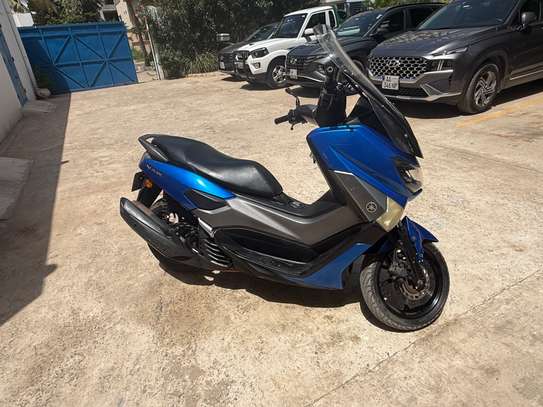 À VENDRE YAMAHA NMAX 125 image 3