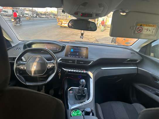 Peugeot 3008 Année 2019 image 5