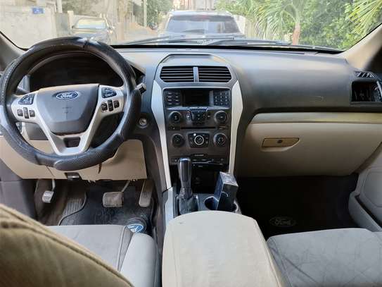 Ford explorer 7 places image 4