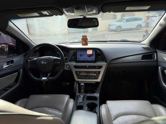 Hunday Sonata limite image 7